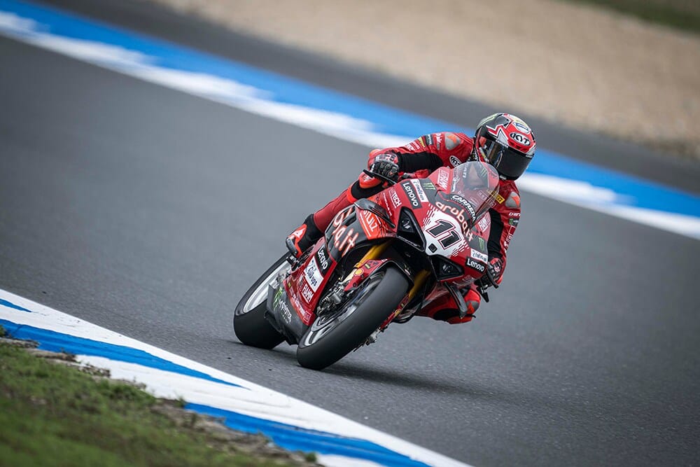 SBK | Gp Portogallo Superpole Race: Bulega batte Razgatlioglu al fotofinish