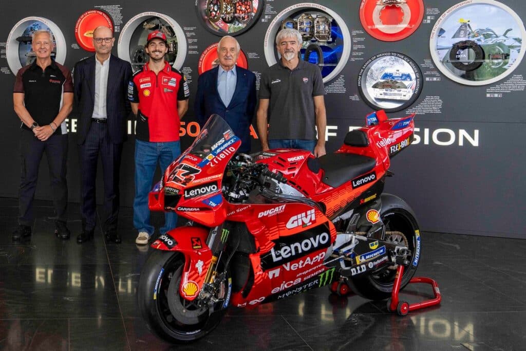 MotoGP | Bagnaia e il Team Ducati visitano la sede della Brembo