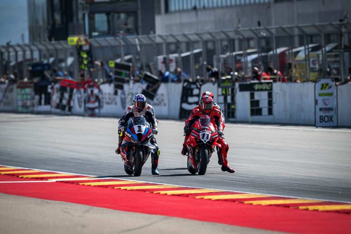 SBK | Gp Aragon Superpole Race: Bulega “piega” Razgatlioglu