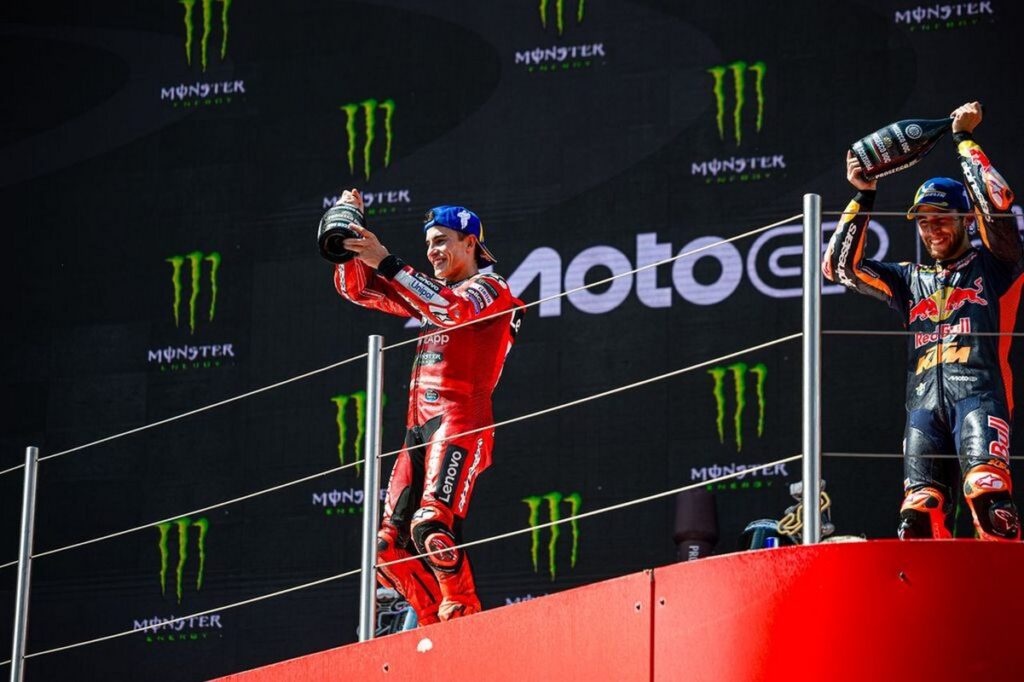 MotoGP | GP Barcellona Gara, Marquez: “Alex è stato più veloce”