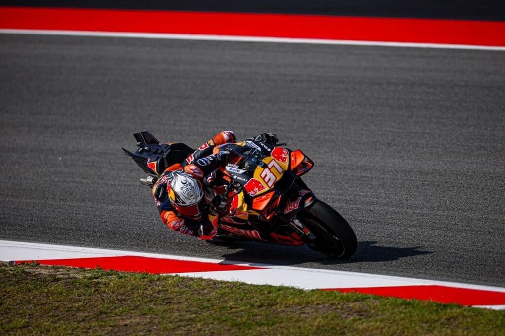 MotoGP | GP Indonesia Day 1, Acosta: “Ci manca qualcosa nel time attack”