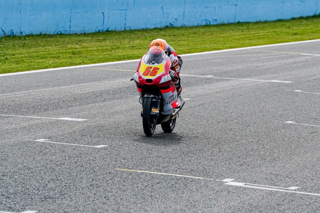 Moto3 | Gp Australia: Kelso, pole da record, Lunetta in prima fila