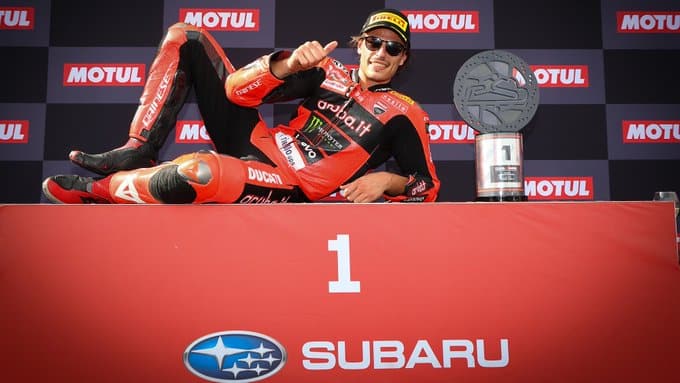 SBK | GP Estoril: Bulega vince Gara 2, Ducati Aruba è Campione dei team