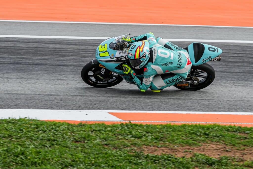 Moto3 | Gp Valencia: prima vittoria per Fernandez, Pini è quarto