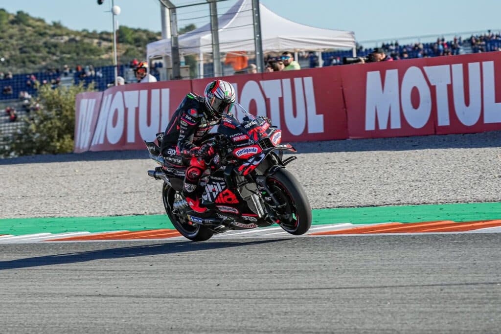 MotoGP | Gp Valencia: Bezzecchi cala il tris, Di Giannantonio è terzo