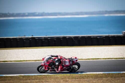 SBK | Gp Phillip Island Gara 1: Bulega domina, Montella e Baldassarri a podio