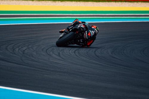 MotoGP | Gp Brasile: Bezzecchi domina, doppietta Aprilia con Martin, Di Giannantonio è terzo