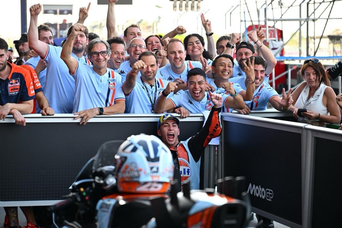 MotoGP | GP Thailandia, Fernandez: “Sorpasso su Marquez? E’ il mio idolo”