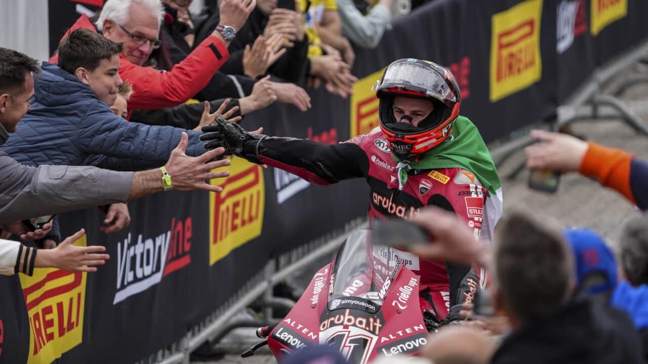 SBK | Gp Assen Gara1: Vince Bulega davanti a Lecuona e Sam Lowes, per un podio tutto Ducati