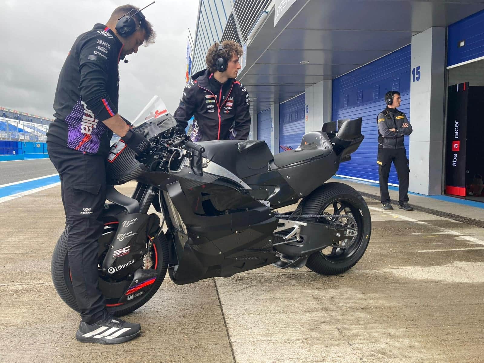 Aprilia 850cc Test Jerez debutto