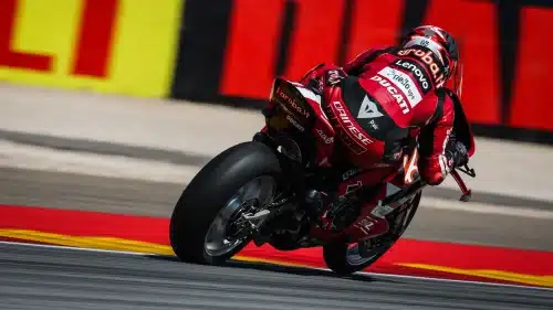 SBK | Gp Aragón Superpole: Bulega conquista la pole davanti a Lecuona, terzo Sam Lowes