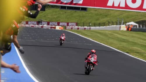 SBK | Gp Most Gara 1: grande duello Ducati, la spunta Bulega sul compagno Lecuona