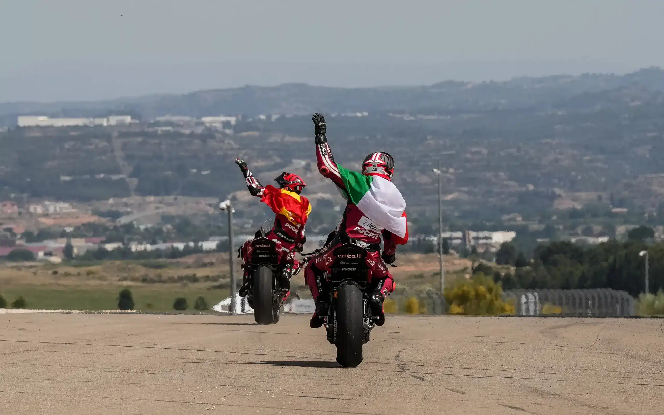 SBK | Gp Aragón Gara 2: altro trionfo di Bulega nella seconda gara della giornata davanti ai soliti Lecuona e Sam Lowes SBK | Gp Aragón Gara 2: altro trionfo di Bulega nella seconda gara della giornata davanti ai soliti Lecuona e Sam Lowes