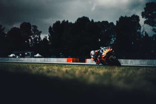 MotoGP | Test Barcellona: Acosta chiude al comando una giornata ridotta per la pioggia