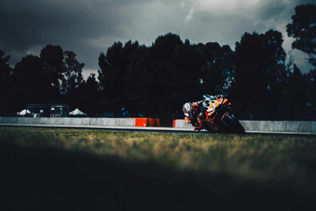 MotoGP | Test Barcellona: Acosta chiude al comando una giornata ridotta per la pioggia