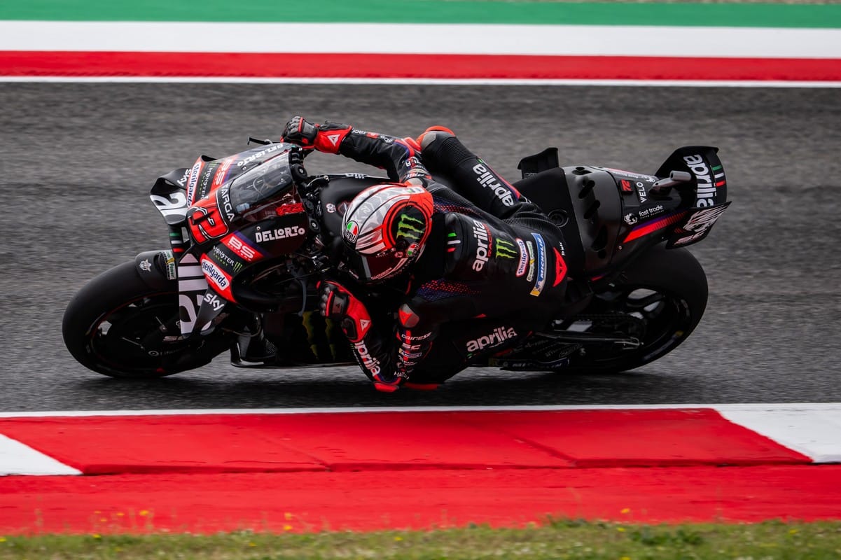 MotoGP | Gp Mugello: Bezzecchi pole da record, tripletta Aprilia