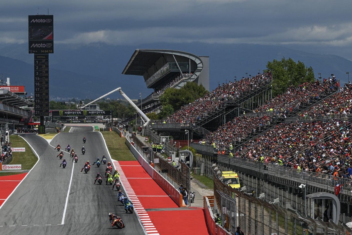 MotoGP | Ezpeleta sugli incidenti di Barcellona: “Siamo stati fortunati”