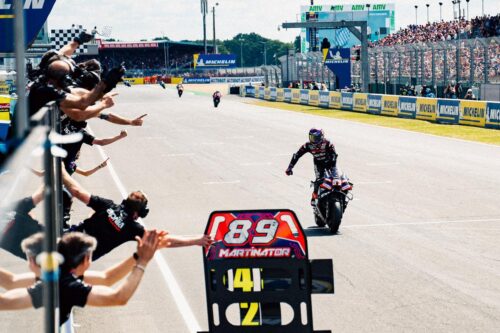 MotoGP | Gp Le Mans: Martin show, rimonta e vittoria, tripletta Aprilia con Bezzecchi e Ogura