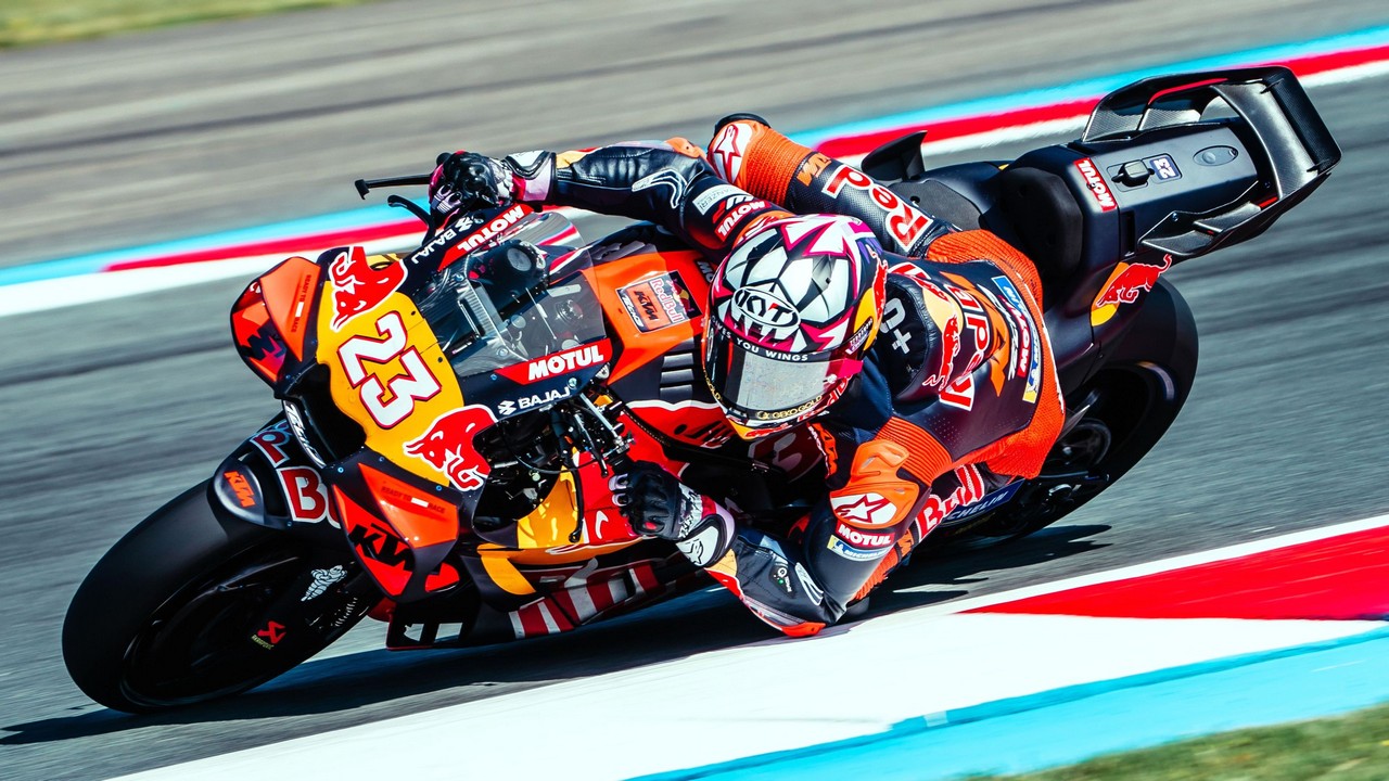 MotoGP | GP Assen Day 1: Bastianini doma il caldo e centra la Q2
