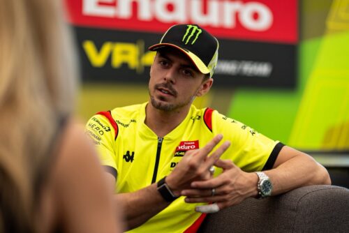 MotoGP | Di Giannantonio medicato al dito della mano sinistra