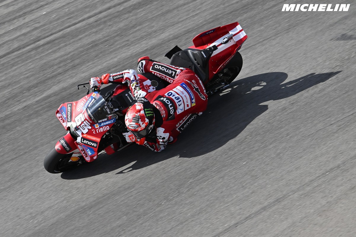 MotoGP | GP Aragon Day 1, Bagnaia: “Manca grip al posteriore”