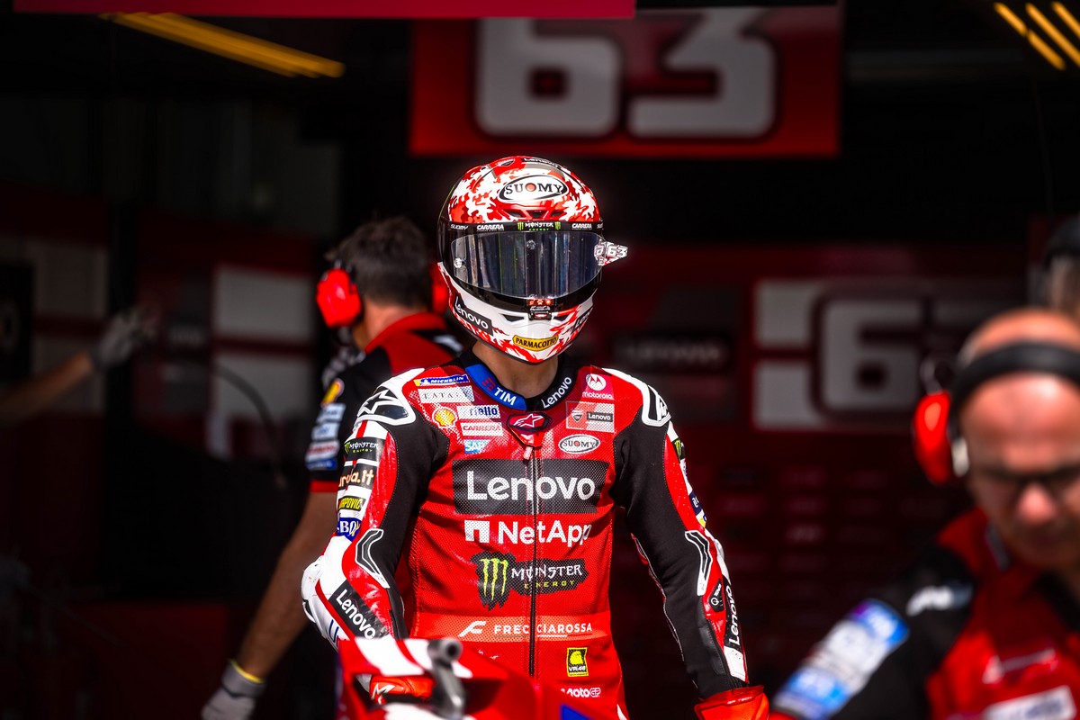 MotoGP | Bagnaia torna in pista a Silverstone: fit to race decisivo dopo l’operazione al braccio