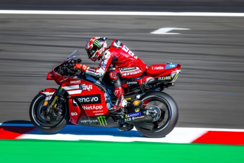 MotoGP | GP Silverstone Sprint Race, Bagnaia: “Non toccavo con il ginocchio a terra”