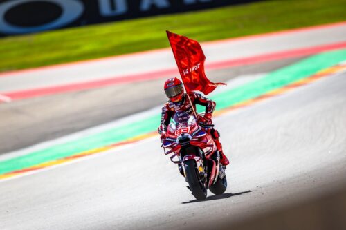 MotoGP | Gp Aragon: Marquez fa il “pieno”, battuti Acosta e Bezzecchi