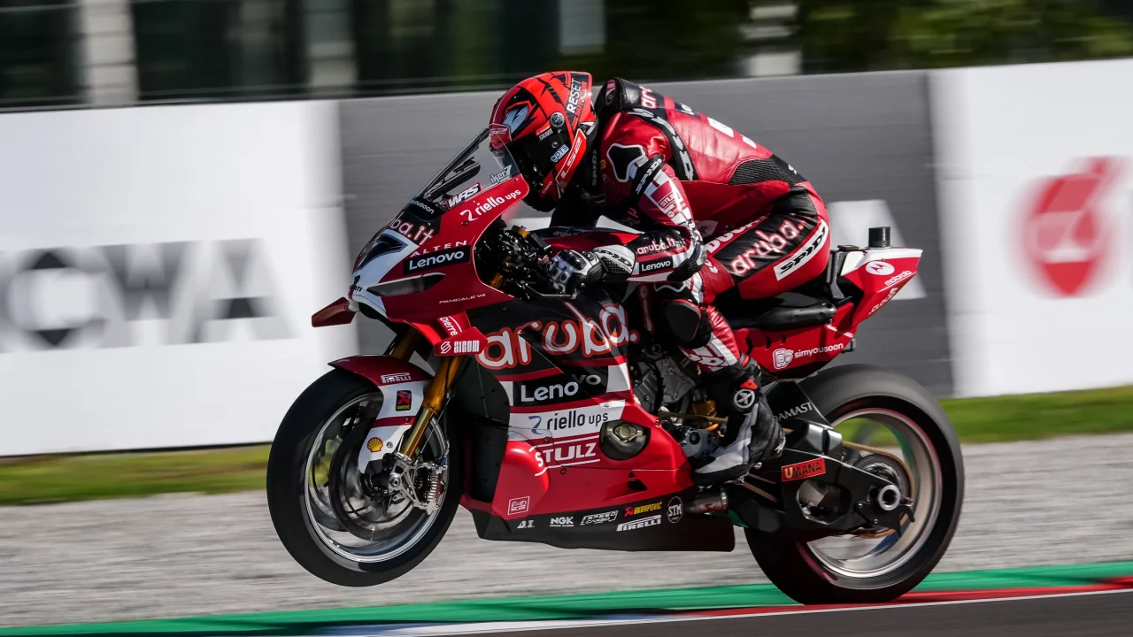 SBK | Gp Cremona Superpole: miglior tempo di Lecuona che brucia Bulega sul finale del turno. Terzo tempo di Surra, ad un soffio dalla pole