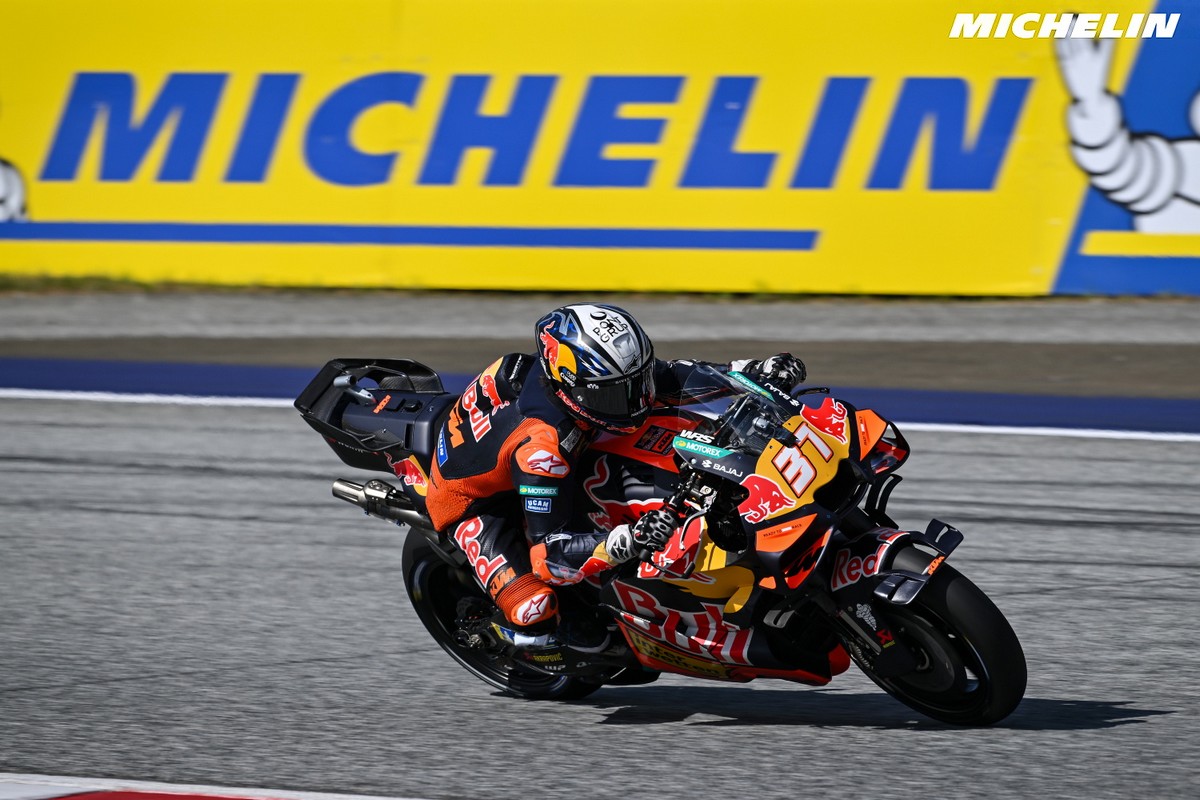 MotoGP | Gp Austria: Acosta rompe l’incantesimo e vince, Martin e Bezzecchi a podio