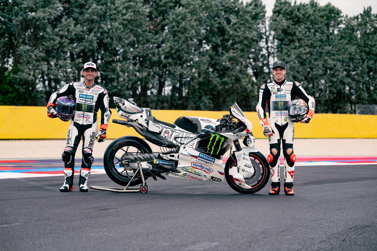 MotoGP | GP Misano: livrea speciale per Aprilia, omaggio a Vespa e Villeneuve
